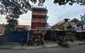 OYO 2562 Pondok Tajlibu Syifa Syariah